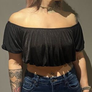 NWT H&M flowy crop top, size M